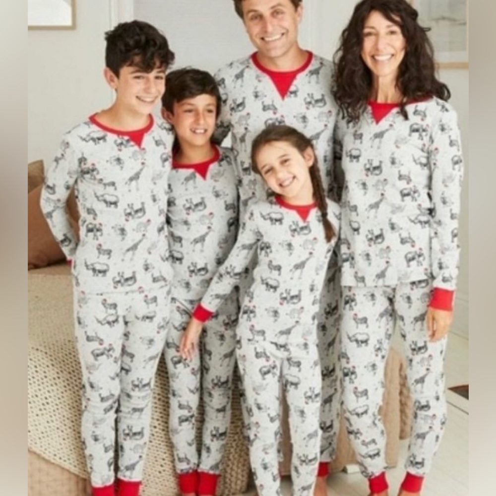 NWT Holiday Safari Matching Family Pajamas size XL